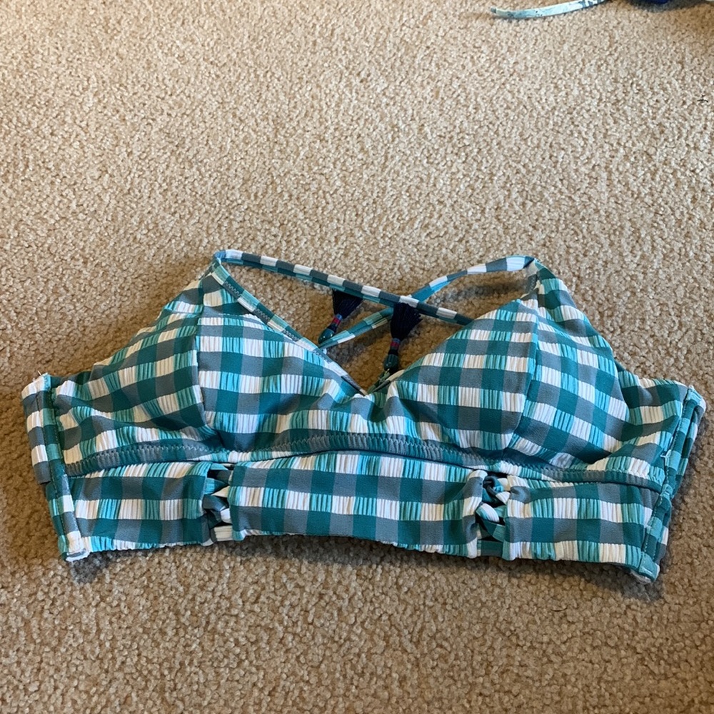 Jessica Simpson bikini top, size Medium